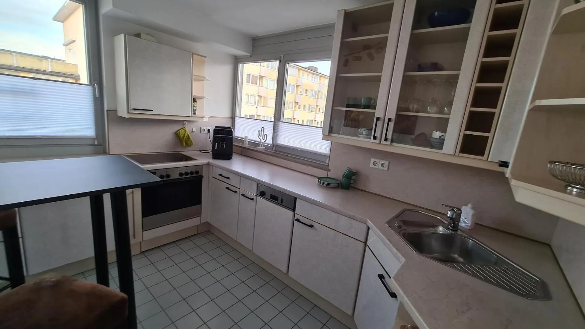 Ridler Theresienwiese, Parking & Rooftop Terraces 2 Room Munich