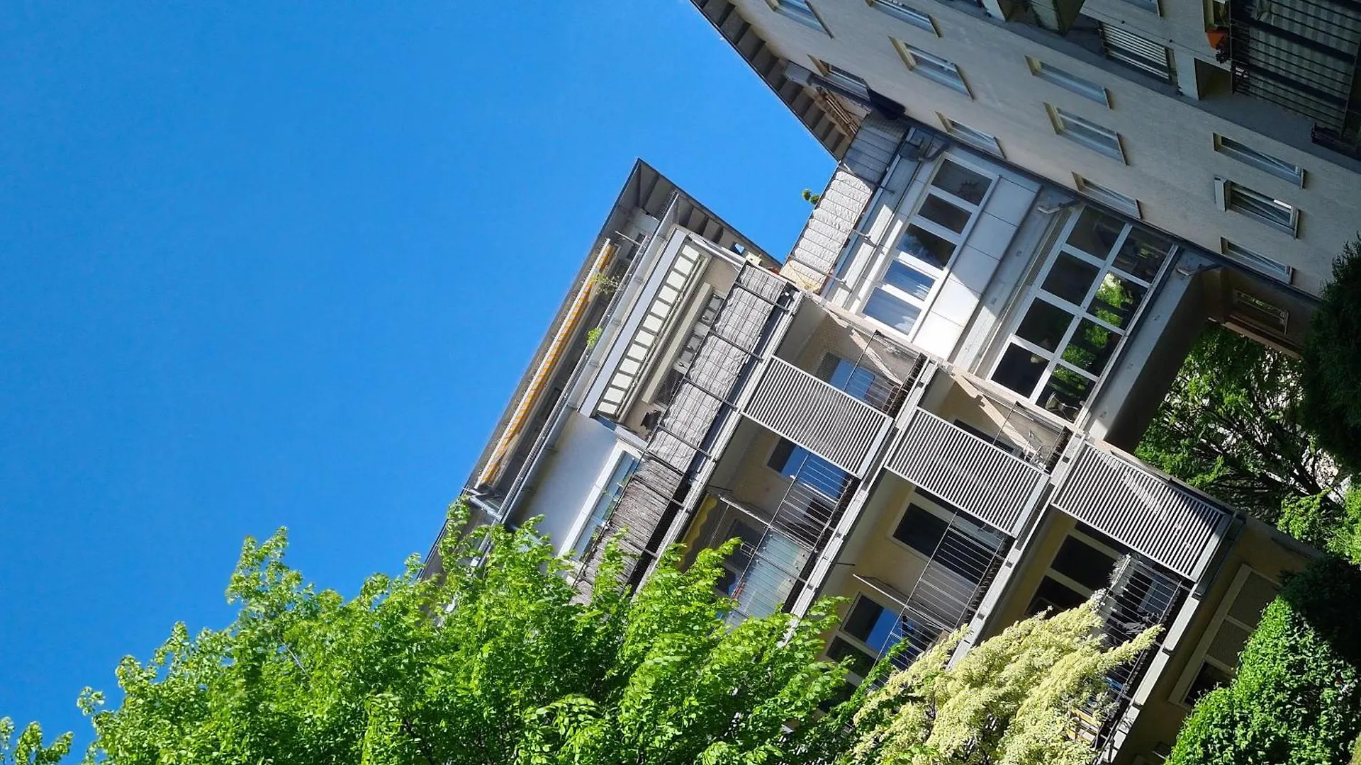 Ridler Theresienwiese, Parking & Rooftop Terraces 2 Room Munich Germany